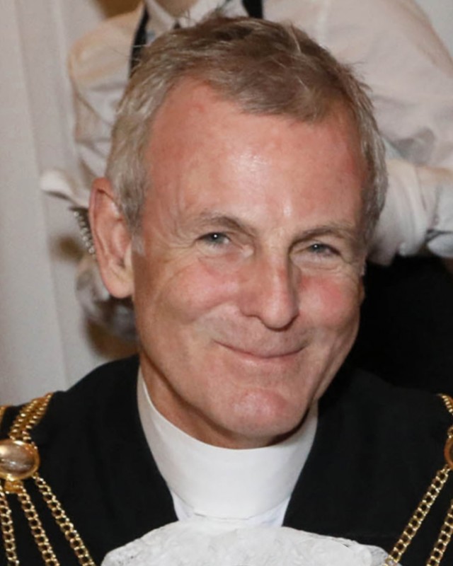 Neil Redcliffe 2.jpg